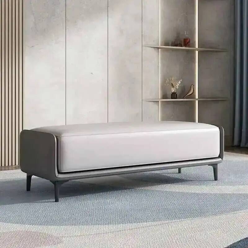Skórzane łóżko, stołki do salo – Z. A. Furniture recenzja i cena